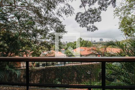 Casa à venda com 300m², 3 quartos e 3 vagas Casa à venda com 300m², 3 quartos e 3 vagasVaranda