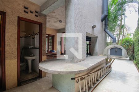 Casa à venda com 300m², 3 quartos e 3 vagas Casa à venda com 300m², 3 quartos e 3 vagasÁrea gourmet