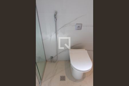 Apartamento à venda com 276m², 4 quartos e 4 vagasBANHEIRO SUITE 1