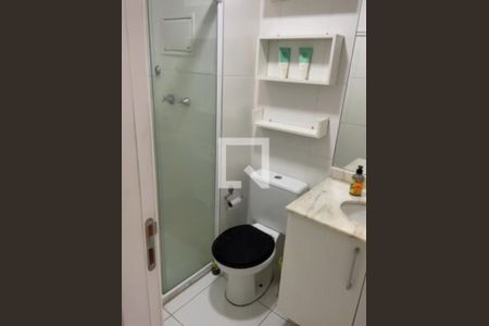 Banheiro de apartamento para alugar com 2 quartos, 64m² em Anil, Rio de Janeiro