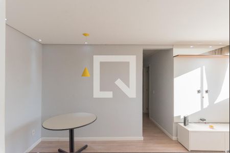 Sala de apartamento à venda com 3 quartos, 60m² em Jardim Márcia, Campinas