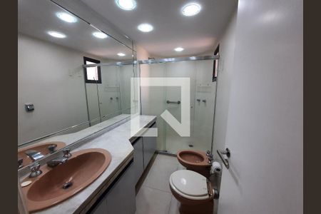 Apartamento para alugar com 236m², 4 quartos e 4 vagasBanheiro da Suíte 2