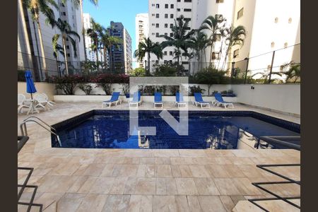 Apartamento para alugar com 236m², 4 quartos e 4 vagasÁrea comum - Piscina