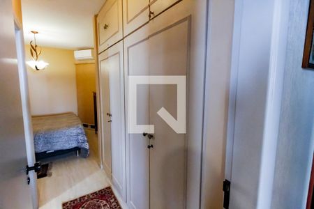 Apartamento à venda com 119m², 3 quartos e 2 vagasSuíte - armários