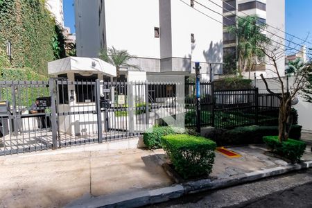 Apartamento à venda com 119m², 3 quartos e 2 vagasFachada e portaria