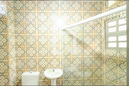 Casa para alugar com 190m², 3 quartos e 1 vaga Casa para alugar com 190m², 3 quartos e 1 vagaBanheiro Social 1