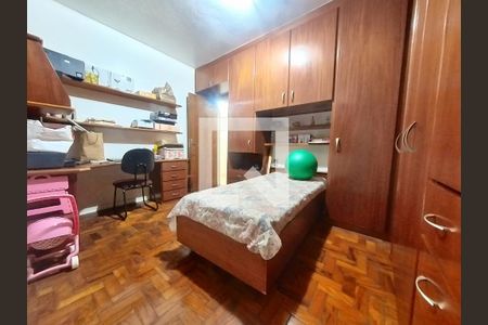 Casa à venda com 400m², 5 quartos e 4 vagasQuarto 2