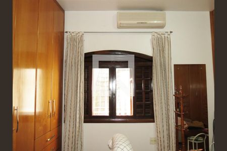 Casa à venda com 400m², 5 quartos e 4 vagasQuarto 3