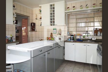 Casa à venda com 400m², 5 quartos e 4 vagasCozinha