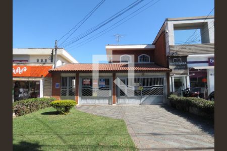 Casa à venda com 400m², 5 quartos e 4 vagasFachada