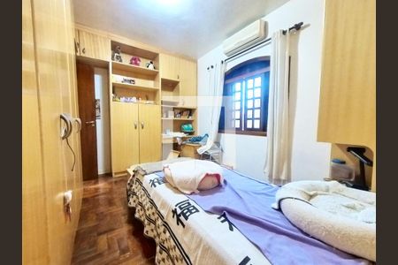 Quarto 1 de casa à venda com 5 quartos, 400m² em São Domingos, São Paulo