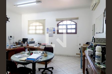 Casa à venda com 400m², 5 quartos e 4 vagasEscritório