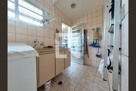 Casa à venda com 400m², 5 quartos e 4 vagasLavanderia
