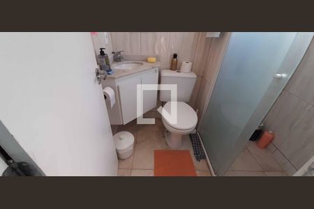 Apartamento à venda com 57m², 2 quartos e 1 vaga Apartamento à venda com 57m², 2 quartos e 1 vagaBanheiro
