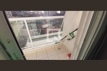 Apartamento à venda com 57m², 2 quartos e 1 vaga Apartamento à venda com 57m², 2 quartos e 1 vagaSacada do Quarto 1