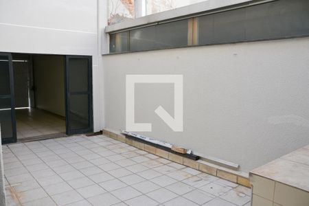 Casa para alugar com 180m², 3 quartos e 2 vagas Casa para alugar com 180m², 3 quartos e 2 vagasÁrea Externa