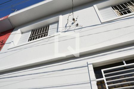 Casa para alugar com 180m², 3 quartos e 2 vagas Casa para alugar com 180m², 3 quartos e 2 vagasFachada