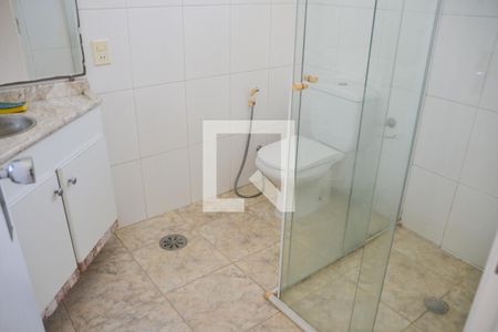 Casa para alugar com 180m², 3 quartos e 2 vagas Casa para alugar com 180m², 3 quartos e 2 vagasBanheiro 2