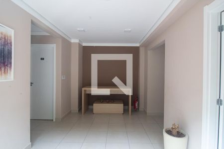 Apartamento para alugar com 32m², 2 quartos e sem vaga Apartamento para alugar com 32m², 2 quartos e sem vagaÁrea comum - Salão de festas