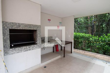 Apartamento para alugar com 32m², 2 quartos e sem vaga Apartamento para alugar com 32m², 2 quartos e sem vagaÁrea comum - Churrasqueira