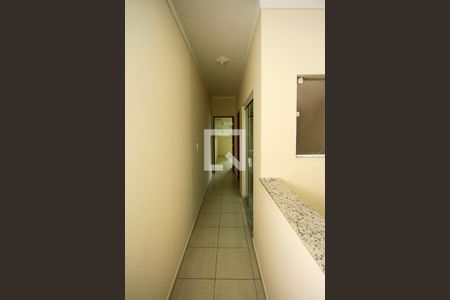 Corredor de casa para alugar com 3 quartos, 106m² em Vila Antonieta, São Paulo