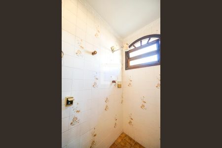 Casa à venda com 370m², 3 quartos e 4 vagasBanheiro de serviço