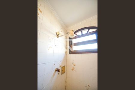 Casa à venda com 370m², 3 quartos e 4 vagasBanheiro de serviço