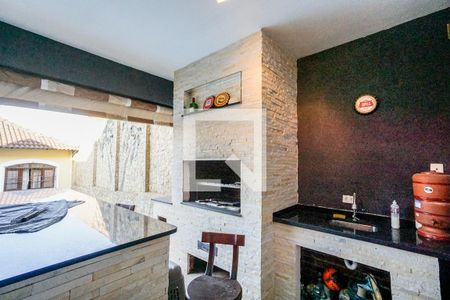 Casa à venda com 370m², 3 quartos e 4 vagasChurarsqueira