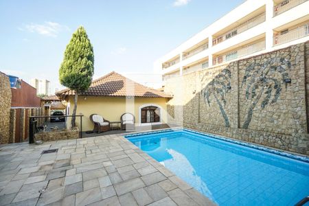 Casa à venda com 370m², 3 quartos e 4 vagasPiscina
