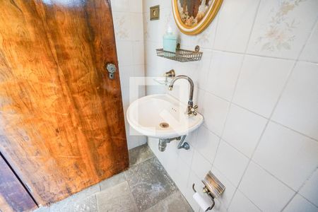 Casa à venda com 370m², 3 quartos e 4 vagasPia