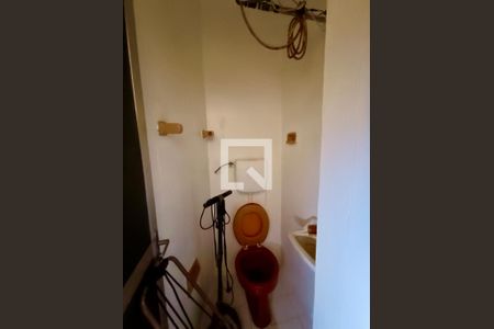 Apartamento à venda com 90m², 3 quartos e sem vaga Apartamento à venda com 90m², 3 quartos e sem vagaBanheiro serviço