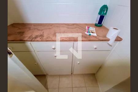 Apartamento à venda com 90m², 3 quartos e sem vaga Apartamento à venda com 90m², 3 quartos e sem vagaBanheiro social