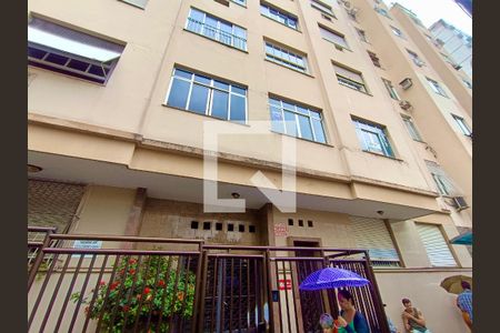 Apartamento à venda com 90m², 3 quartos e sem vaga Apartamento à venda com 90m², 3 quartos e sem vagaFachada com cartaz QA