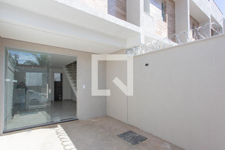 Casa à venda com 112m², 2 quartos e 1 vagaGaragem