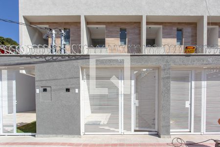 Casa à venda com 112m², 2 quartos e 1 vagaFachada 