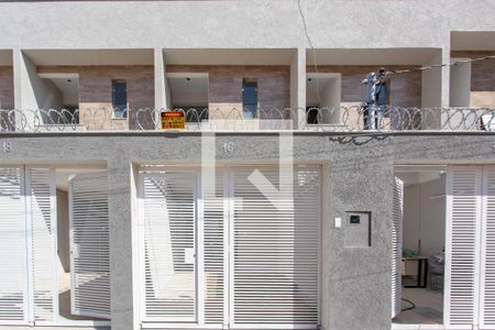 Casa à venda com 112m², 2 quartos e 1 vagaFachada