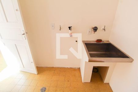 Casa à venda com 196m², 4 quartos e 2 vagas Casa à venda com 196m², 4 quartos e 2 vagasÁrea de Serviço