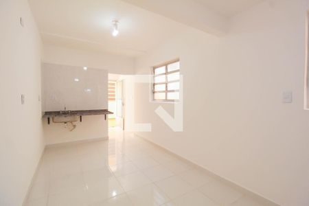 Casa à venda com 196m², 4 quartos e 2 vagas Casa à venda com 196m², 4 quartos e 2 vagasCozinha