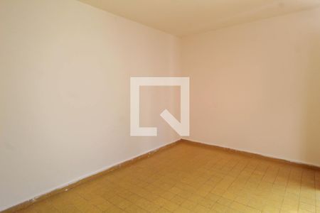 Casa à venda com 196m², 4 quartos e 2 vagas Casa à venda com 196m², 4 quartos e 2 vagasQuarto Externo