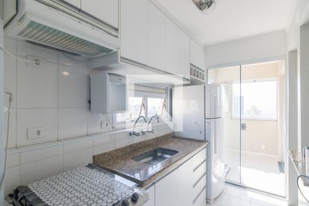 Cozinha de apartamento para alugar com 3 quartos, 59m² em Vila Eldízia, Santo André