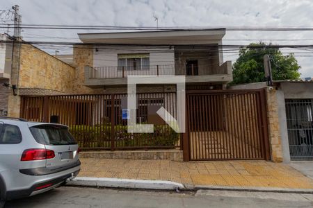 Casa à venda com 287m², 6 quartos e 6 vagas Casa à venda com 287m², 6 quartos e 6 vagasFachada