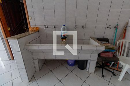 Casa à venda com 287m², 6 quartos e 6 vagas Casa à venda com 287m², 6 quartos e 6 vagasÁrea de Serviço