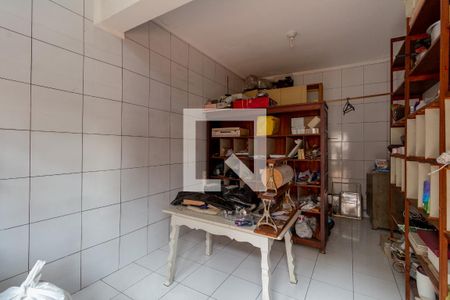 Casa à venda com 287m², 6 quartos e 6 vagas Casa à venda com 287m², 6 quartos e 6 vagasQuarto de Serviço