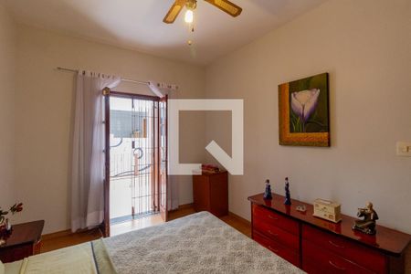 Casa à venda com 287m², 6 quartos e 6 vagas Casa à venda com 287m², 6 quartos e 6 vagasQuarto 1