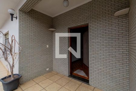 Casa à venda com 287m², 6 quartos e 6 vagas Casa à venda com 287m², 6 quartos e 6 vagasVaranda Quarto 3