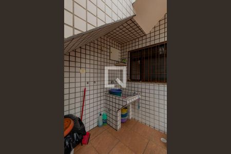 Casa à venda com 287m², 6 quartos e 6 vagas Casa à venda com 287m², 6 quartos e 6 vagasÁrea de Serviço