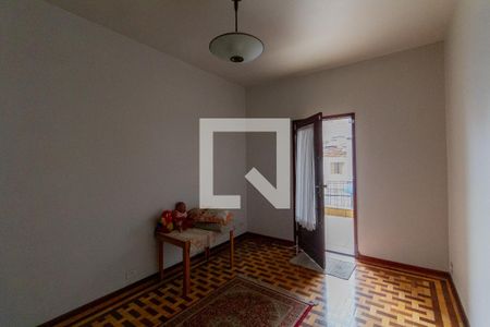 Casa à venda com 287m², 6 quartos e 6 vagas Casa à venda com 287m², 6 quartos e 6 vagasQuarto 3