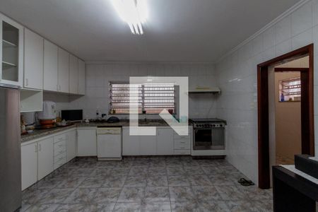 Casa à venda com 287m², 6 quartos e 6 vagas Casa à venda com 287m², 6 quartos e 6 vagasCozinha