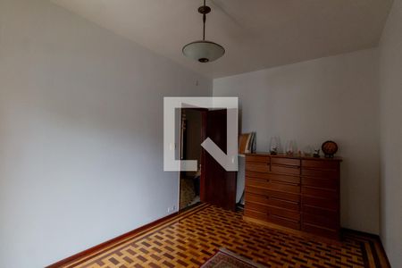 Casa à venda com 287m², 6 quartos e 6 vagas Casa à venda com 287m², 6 quartos e 6 vagasQuarto 3