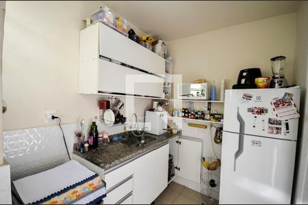 Apartamento à venda com 57m², 2 quartos e 1 vagaCozinha e Área de Serviço